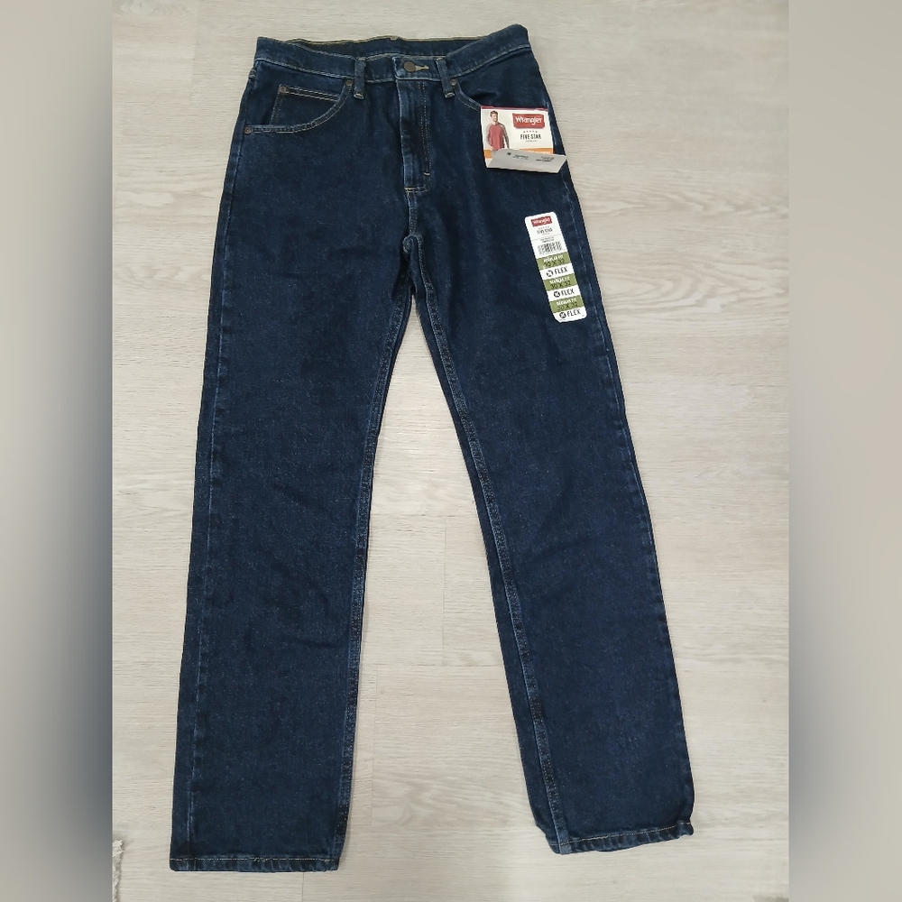 Wrangler Men's Regular Fit Jeans - Size 30x32 - New With Tags
